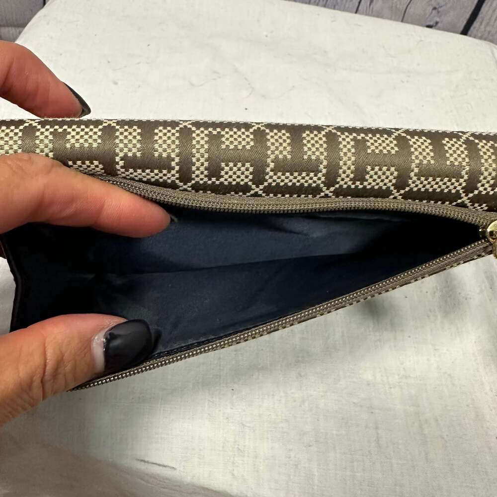Tommy Hilfiger Trifold Checkbook Wallet - Picture 5 of 8